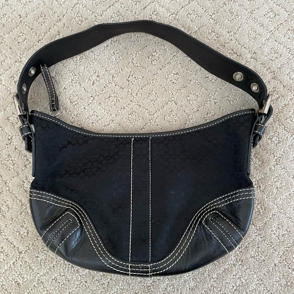 Black coach purse - Picture 4 of 5